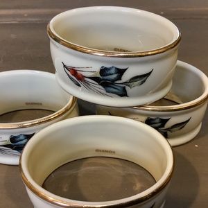 LENOX Napkin Rings 2003 ~ Set of 4 ~ Christmas Porcelain Holly